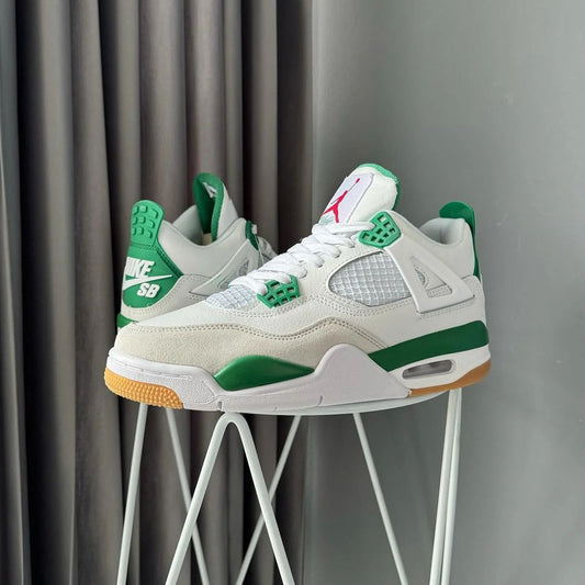 Air Jordan Retro 4